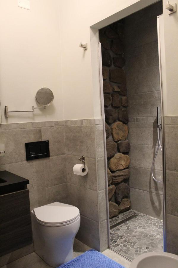 Villa Martina Luxury Rooms Дезенцано-дель-Гарда Экстерьер фото